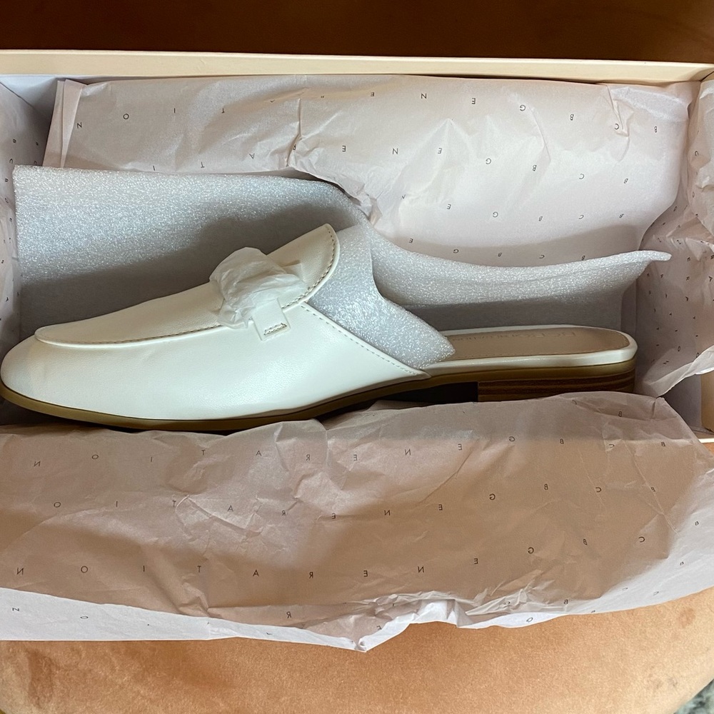 BCBGeneration zorie loafer size 10M/41 bright white - Picture 12 of 16